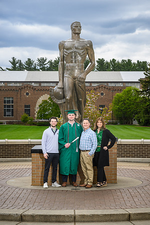26MSUSpringGrads-0502-Alumni-142