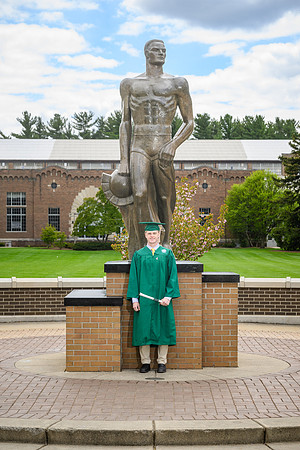 26MSUSpringGrads-0502-Alumni-180
