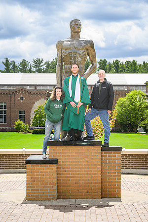 26MSUSpringGrads-0502-Alumni-223