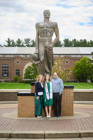 26MSUSpringGrads-0502-Alumni-169