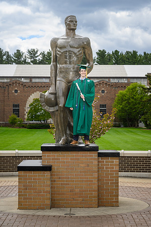 26MSUSpringGrads-0502-Alumni-197