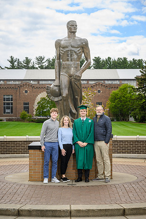 26MSUSpringGrads-0502-Alumni-171