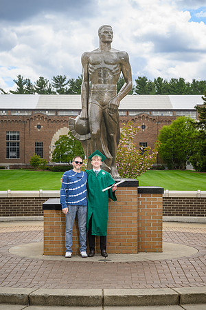 26MSUSpringGrads-0502-Alumni-205