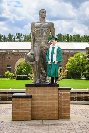 26MSUSpringGrads-0502-Alumni-216