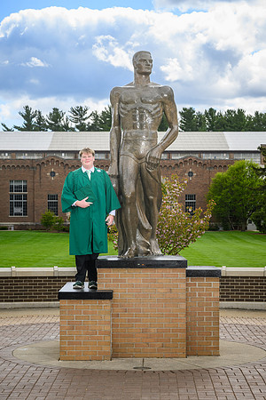 26MSUSpringGrads-0502-Alumni-292
