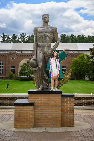 26MSUSpringGrads-0502-Alumni-247