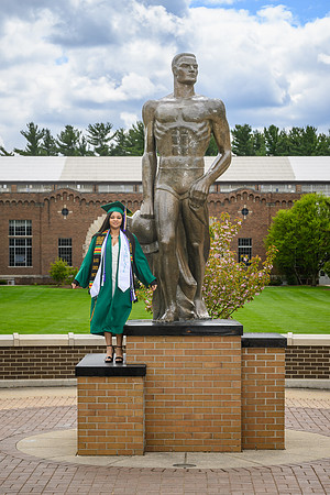 26MSUSpringGrads-0502-Alumni-243