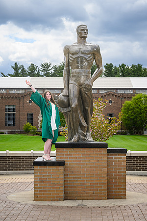 26MSUSpringGrads-0502-Alumni-264