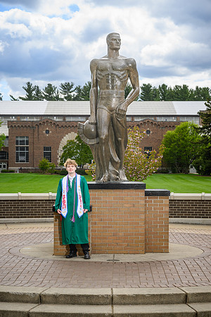 26MSUSpringGrads-0502-Alumni-298