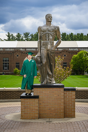 26MSUSpringGrads-0502-Alumni-313
