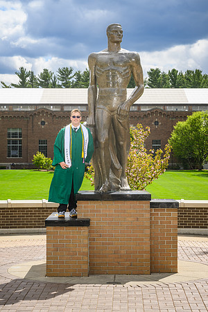 26MSUSpringGrads-0502-Alumni-303