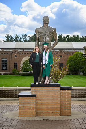 26MSUSpringGrads-0502-Alumni-288