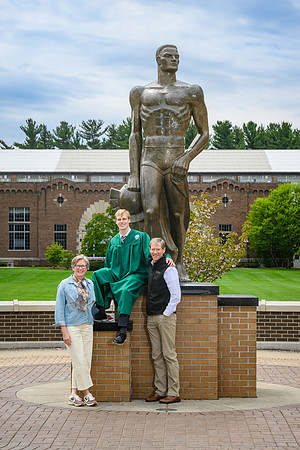 26MSUSpringGrads-0503-Alumni-246