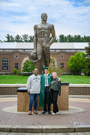 26MSUSpringGrads-0503-Alumni-229