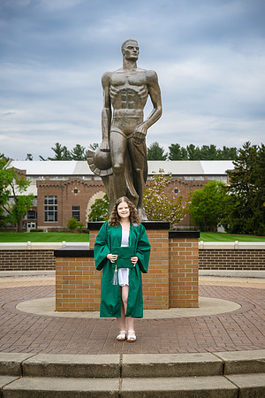 26MSUSpringGrads-0503-Alumni-009