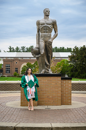 26MSUSpringGrads-0503-Alumni-001