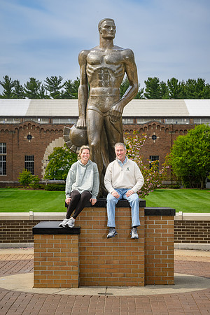 26MSUSpringGrads-0503-Alumni-091