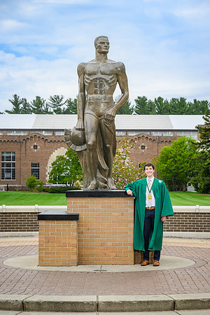 26MSUSpringGrads-0503-Alumni-155