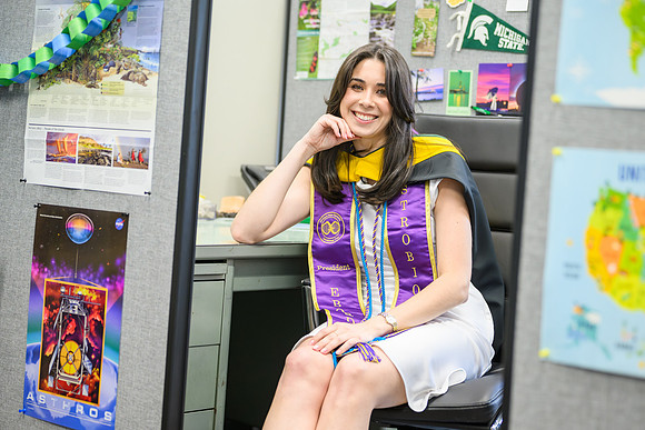 26MSUSpringGrads-0430-Ella-039