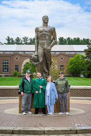 26MSUSpringGrads-0503-Alumni-227