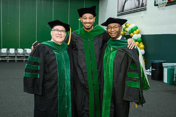 26MSU-CHM-Graduation-020
