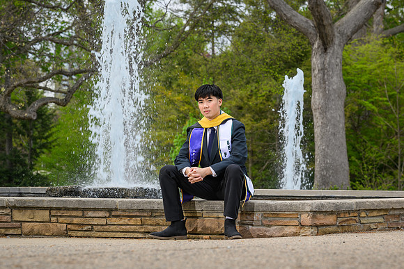 26MSUSpringGrads-0506-MichaelHanaa-034