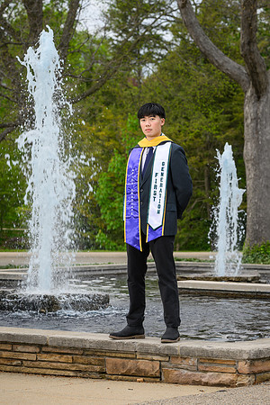 26MSUSpringGrads-0506-MichaelHanaa-032