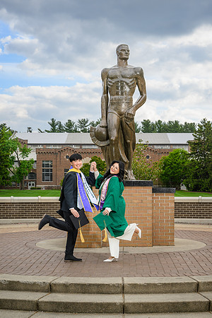 26MSUSpringGrads-0506-MichaelHanaa-019