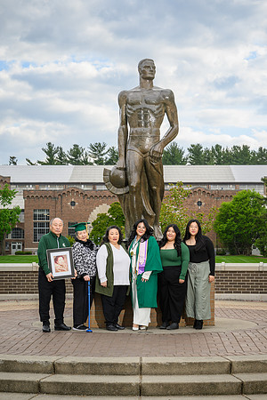 26MSUSpringGrads-0506-MichaelHanaa-024