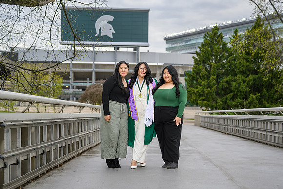 26MSUSpringGrads-0506-MichaelHanaa-076