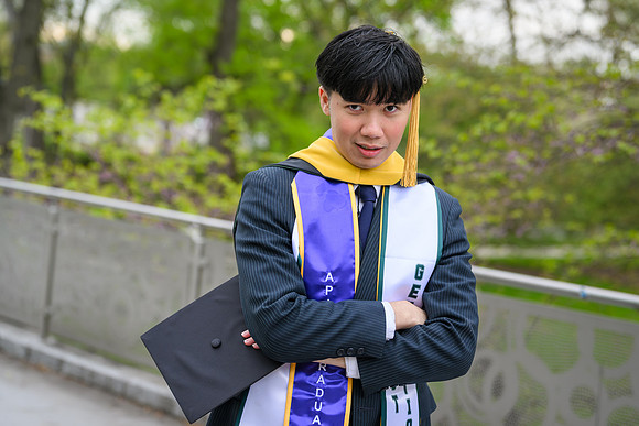 26MSUSpringGrads-0506-MichaelHanaa-074