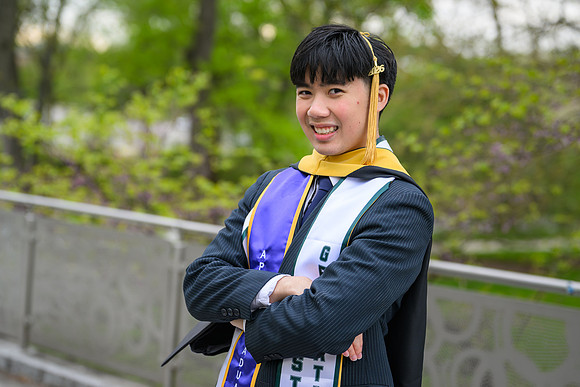 26MSUSpringGrads-0506-MichaelHanaa-072