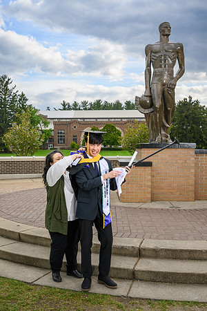26MSUSpringGrads-0506-MichaelHanaa-001