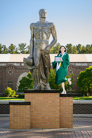 26MSUSpringGrads-0514-Sofia-006