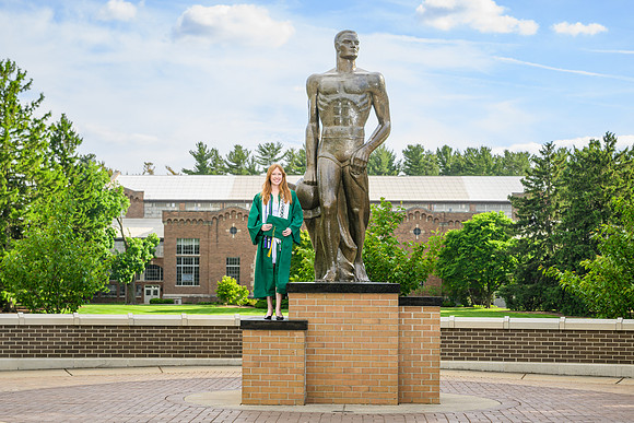 26MSUSpringGrads-0520-Kayla-003