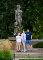 25MSU-SLE-Family-153-edit-edit-5x7