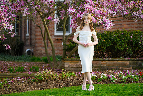 26MSUSpringGrads-0423-Gabi-010