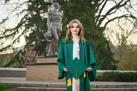 26MSUSpringGrads-0423-Gabi-027