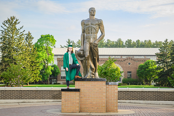 24MSUSpring-0504-Chesterfield4-015