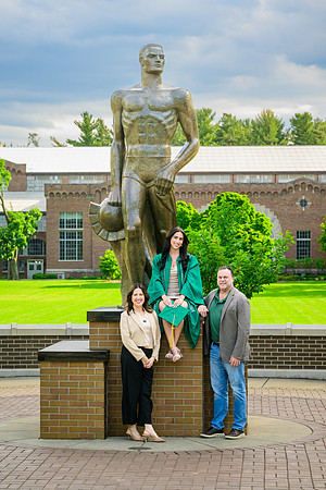 26MSUSpringGrads-0601-Sydney-010