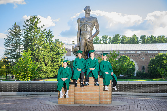 26MSU-FallGrads-0906-Joaquin-004