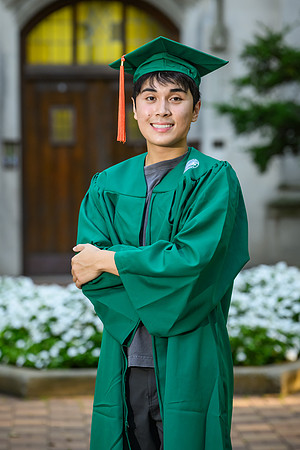 26MSU-FallGrads-0906-Joaquin-023