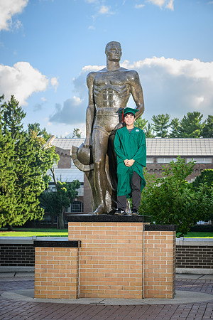 26MSU-FallGrads-0906-Joaquin-008