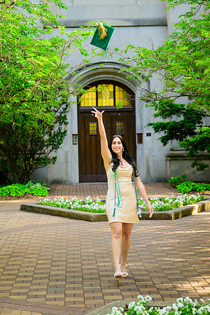 26MSUSpringGrads-0601-Sydney-023
