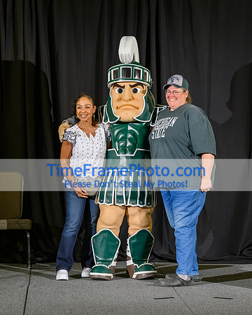 23MSU-Service-Sparty-082
