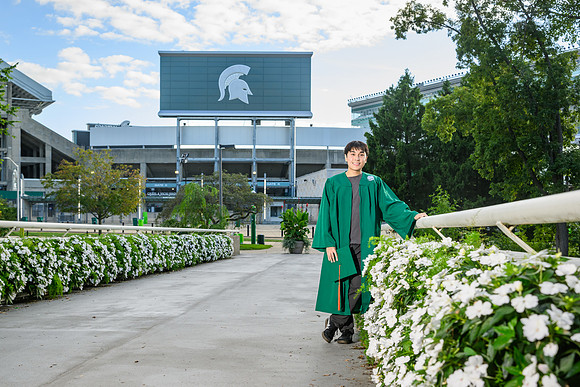26MSU-FallGrads-0906-Joaquin-014