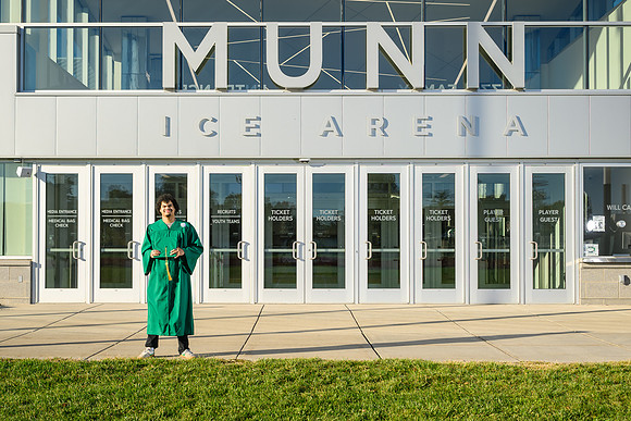 26MSU-FallGrads-1019-Oscar-002