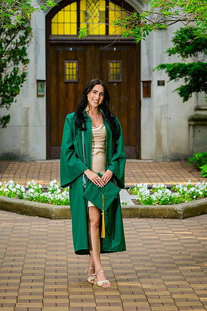 26MSUSpringGrads-0601-Sydney-013