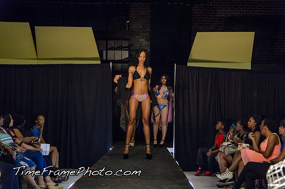 16Alpha-Show-328