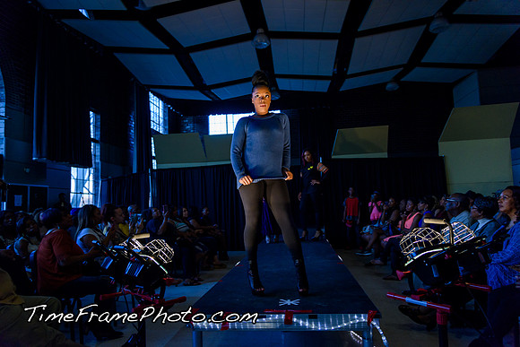 16Alpha-Show-095